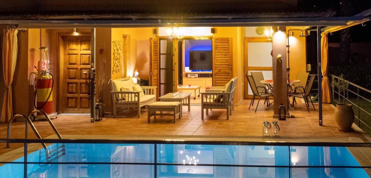 Cozy Small Smart Villa With Private Pool Mikri Mantineia كالاماتا المظهر الخارجي الصورة